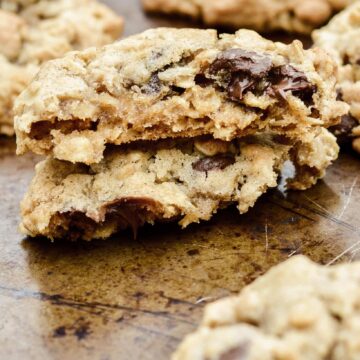 Oatmeal Chocolate Chip Cookies