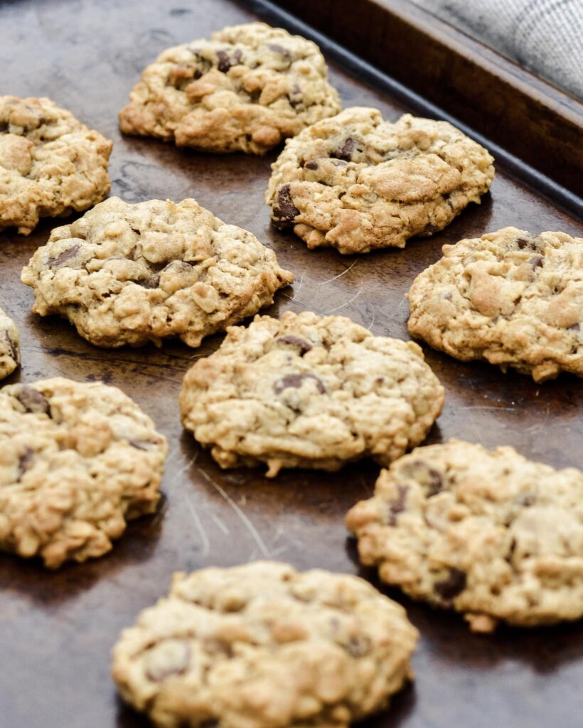 Oatmeal Chocolate Chip Cookies