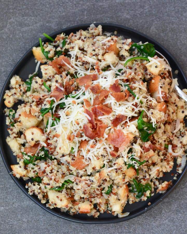 Quinoa with Bacon and Spinach - amazing side dish or make a great light meal. Prep ahead of time and throw together before serving. SO GOOD!