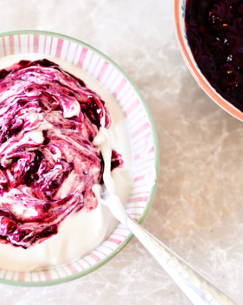 Mixed Berry Compote | Delicious, simple, healthy. #frozenberries #raspberries #blackberries #blueberries #compote