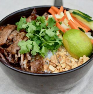 Pork Noodle Bowls | Vietnamese Bun bowls. Make ahead recipe, completely gluten free, celiac friendly recipe. And SO delicious!