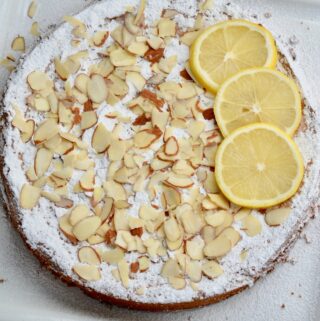 Lemon Almond Cake | Gluten Free, delicious and only 5 ingredients