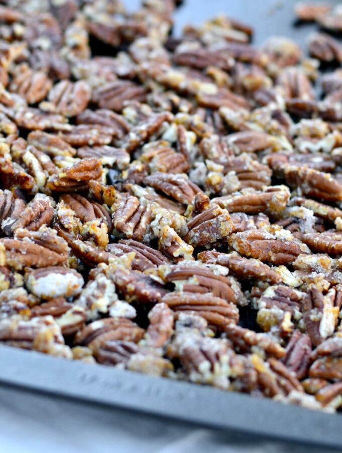 Sugar Spiced Pecans | Perfect for snacking, topping salads and make great gifts!