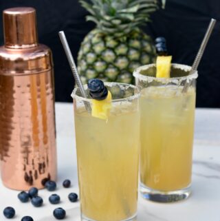 Pineapple Tom Collins | Incredibly sweet and simple recipe