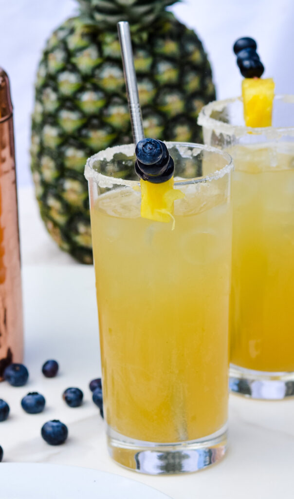 Pineapple Tom Collins | Incredibly sweet and simple recipe