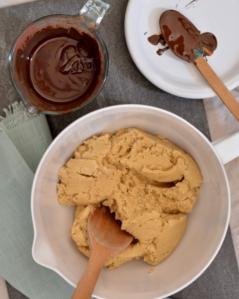Marble Cookies | Simple twist on a classic holiday cookie—delicious all year round! Soft and so chocolatey.