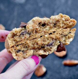 Toasted Pecan Dark Chocolate Chip Cookies | Made with lightly toasted sugared pecans and plenty of dark chocolate chunks, these cookies are an indulgent treat!