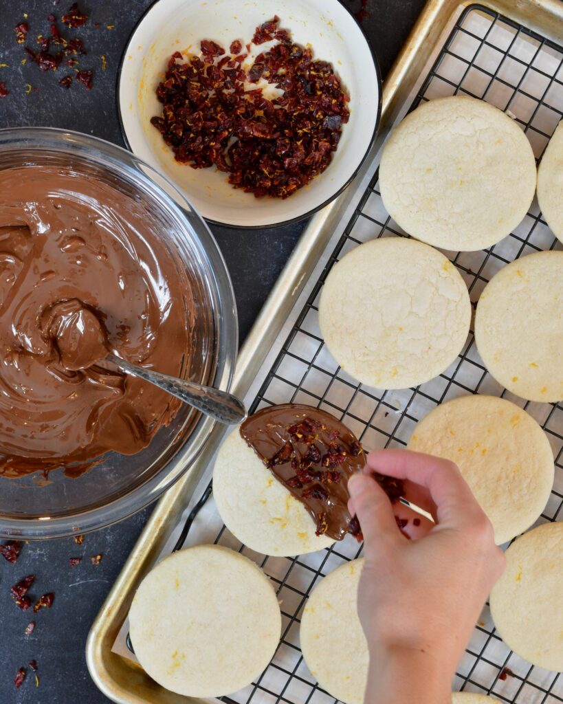 Orange Cranberry Cookies with white or dark chocolate | made gluten free. Delicious holiday cookie recipe! Super simple.