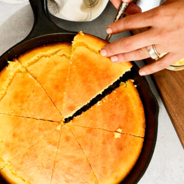 Simple cornbread recipe in cast iron skillet
