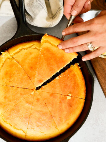 Simple cornbread recipe in cast iron skillet