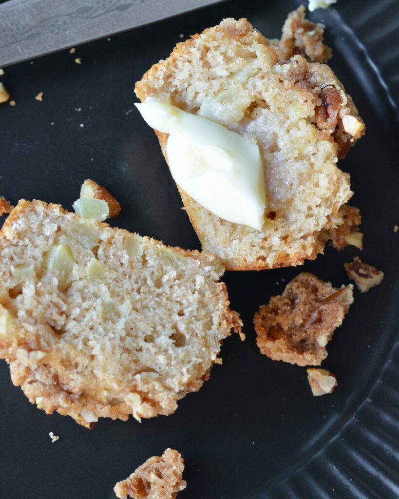 Apple Cinnamon Muffins full of chopped apples and cinnamon. Deliciously moist muffins that come together in a flash! Use up those extra apples and bake up these family favorites today!