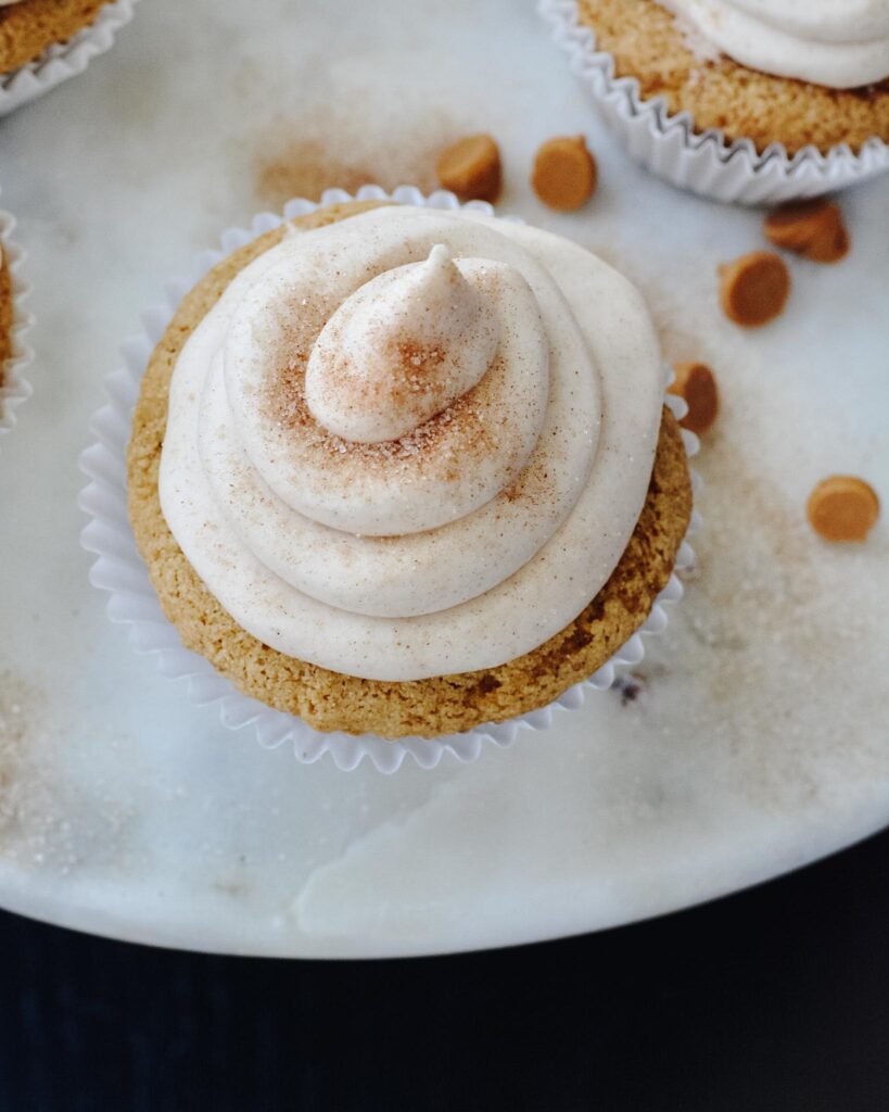 Butterscotch Cupcakes and Cinnamon Cream Cheese Frosting - Lightly sweet cupcakes made with melted butterscotch chips and topped with a simple cinnamon frosting. Perfect flavor combination, the ultimate fall flavor.