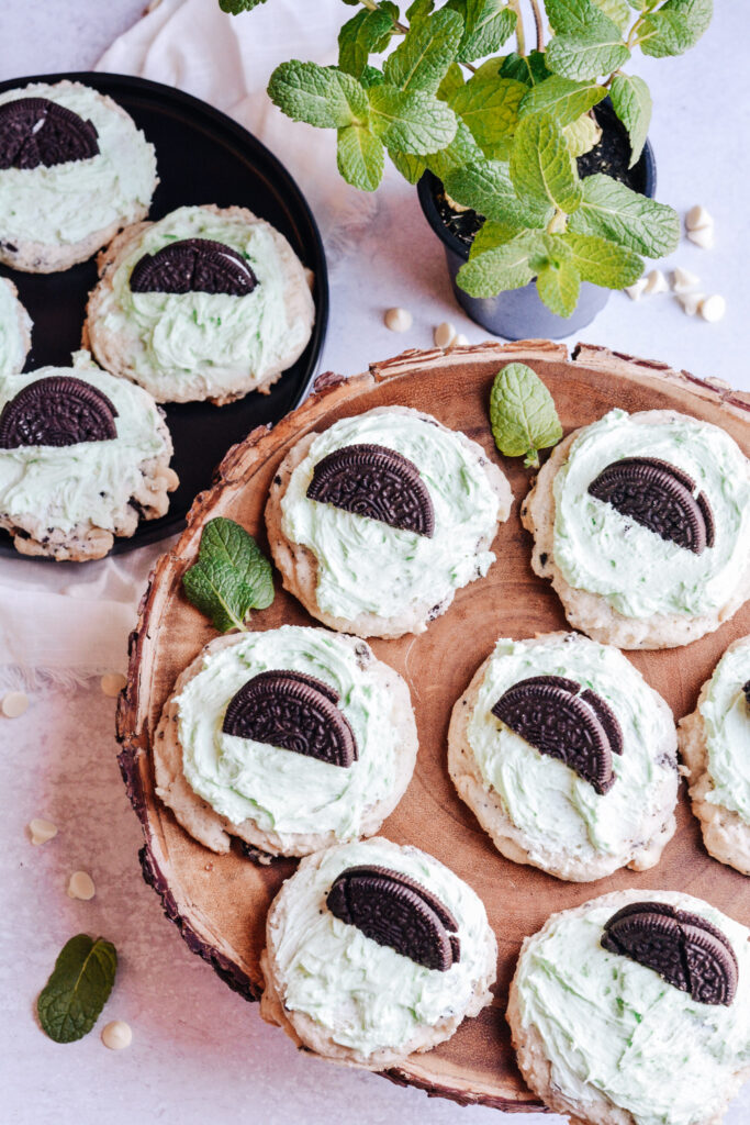 Gluten Free Oreo Mint Cookies—Crumble copycat recipe.