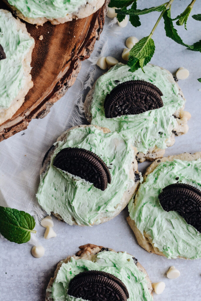 Gluten Free Oreo Mint Cookies—Crumble copycat recipe.