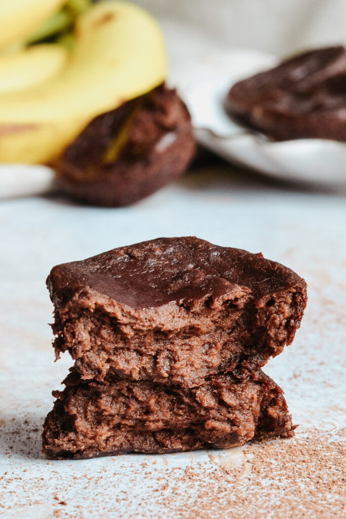 Protein Brownie Bites - healthy snacks for kids that feel indulgent. Only 5 ingredients for this perfectly healthy snack!